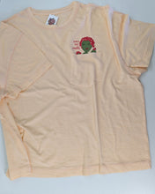 Load image into Gallery viewer, Prickly Pero Bonita Pump T-shirt