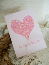 Load image into Gallery viewer, Flower Heart Valentine's Day Card (Spanish option available)