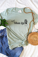 Load image into Gallery viewer, Plant Mom Life T-Shirt